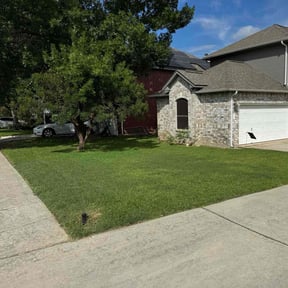 yard care by Craigs Cuts reviewed on October 18, 2025