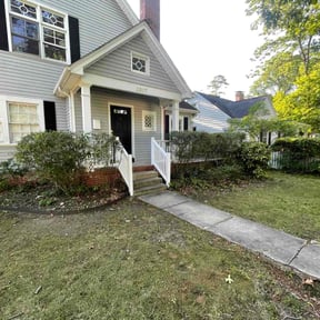 Bush Trimming by Manicured Lawns reviewed on August 21, 2025