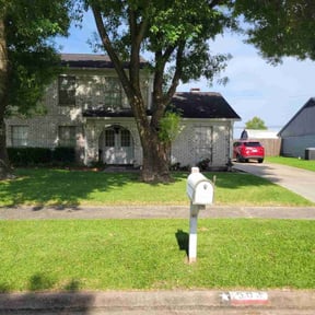landscape maintenance by Carroll lawns and maintenance reviewed on August 17, 2025
