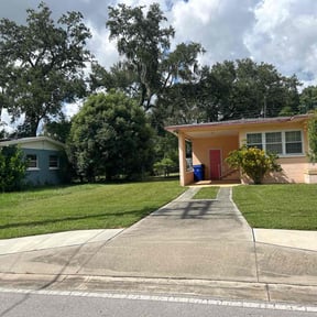 yard service by All Electric Landscaping reviewed on August 17, 2025