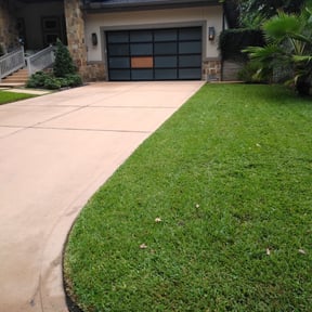 landscaping services by Tru Cuts Lawncare reviewed on August 15, 2025