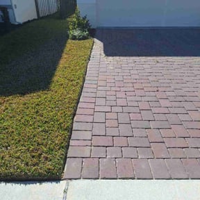 lawn care by YOUKNODAINFO LLC reviewed on September 30, 2023