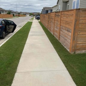 gardening service by TH lawncare reviewed on August 21, 2025
