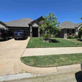 landscaping by KEDD Turf and Landscape reviewed on August 21, 2025