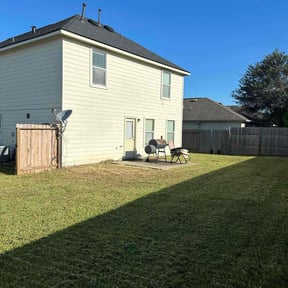 Leaf Removal by Texas Fencing &amp; Landscaping reviewed on September 9, 2025