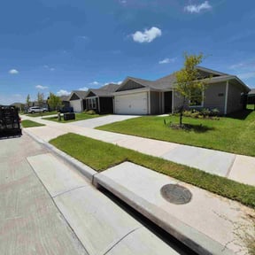 landscaping by Lovelawn reviewed on December 4, 2025