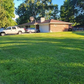 residential landscaping by 618'S Snappin Out Lawn Care reviewed on August 15, 2025