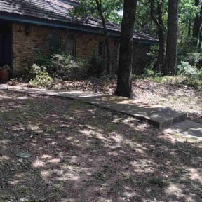 Bush Trimming by Weekend Warrior Landscaping reviewed on August 20, 2025