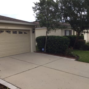 Flower Bed Weeding by Coram landscaping reviewed on August 18, 2025