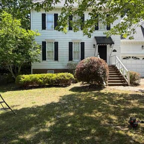 Bush Trimming by USA Lawncare reviewed on April 21, 2026