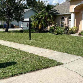lawn service by Aparicio Lawn Care reviewed on August 15, 2025