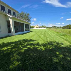 residential landscaping by Dustin Alexander reviewed on August 20, 2025