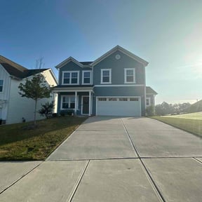 yard service by Verde Garden LLC. reviewed on November 23, 2025