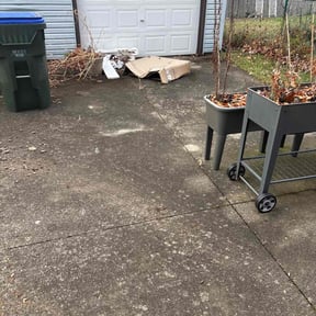 Leaf Removal by High Quality Lawncare Service reviewed on October 22, 2025