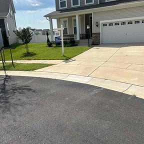 landscaping by Royal Scenery LLC reviewed on May 20, 2024