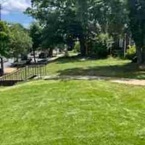 Bush Trimming by WRP Lawn Tech reviewed on August 19, 2025