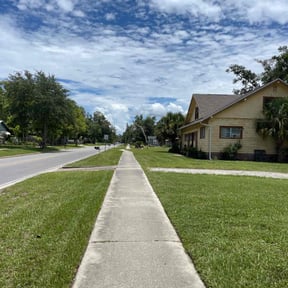 yard maintenance by TylerRossUSA reviewed on November 25, 2025