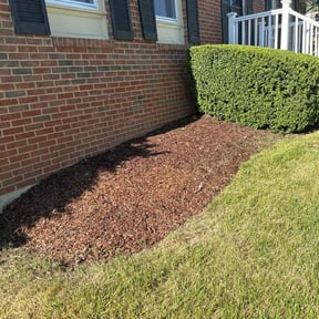 Mulching by PNC Delivery Express reviewed on August 15, 2025