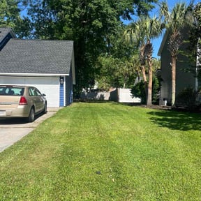 gardening service by Brenden Bamberger (Ground Effects) reviewed on August 17, 2025