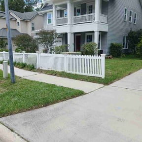 lawn service by Drayton Boys Lawn Service reviewed on August 19, 2025