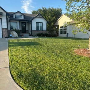 landscaping by Prime property service llc reviewed on August 18, 2025
