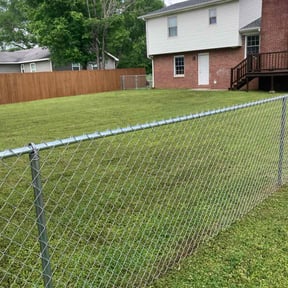 lawn care services by Smokin Grass Lawncare and Landscaping reviewed on May 6, 2025