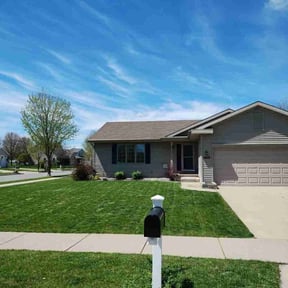 landscaping by Jeff Lawn Care reviewed on September 24, 2023