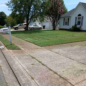 yard service by Lopez Landscaping reviewed on August 18, 2025