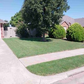 residential landscaping by Rootechlandscaping reviewed on August 17, 2025