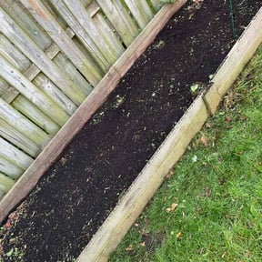 Flower Bed Weeding by Ready to work home services llc reviewed on October 18, 2025