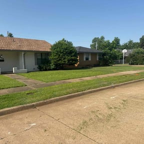 turf maintenance by Juan&#039;s Lawn Care reviewed on April 18, 2024