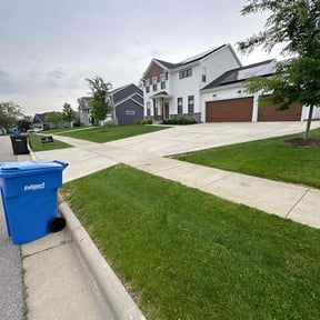 yard maintenance by CSM Property Maintenance reviewed on August 21, 2025