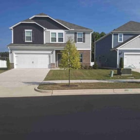 yard care by House 2 House Place 2 Place reviewed on August 17, 2025