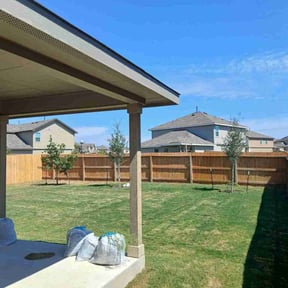 Bush Trimming by Tikitiki Garden Service reviewed on December 31, 2024