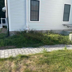 Flower Bed Weeding by Danzey junk removal Moving &amp; More LLC reviewed on November 23, 2025