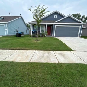 landscape maintenance by Grateful Green Lawn Care reviewed on August 20, 2025