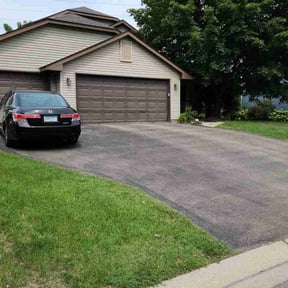 grass cutting by Curb Appeal Landscaping reviewed on August 16, 2025