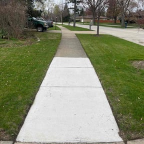 lawn service by TH lawncare reviewed on March 4, 2024