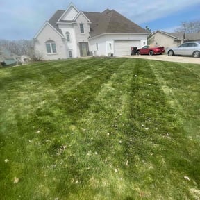 lawn care by CW Unlimited Enterprise LLC reviewed on September 9, 2023