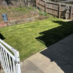 lawn maintenance by JW Lawn Care reviewed on September 29, 2023