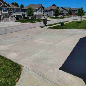 turf maintenance by Stephen Peffly reviewed on August 20, 2025