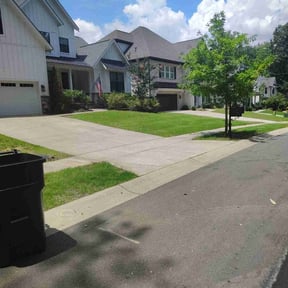 lawn maintenance by Quality cut reviewed on August 19, 2025