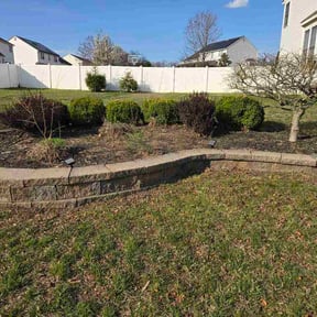 Flower Bed Weeding by Veteran Roots reviewed on March 28, 2026