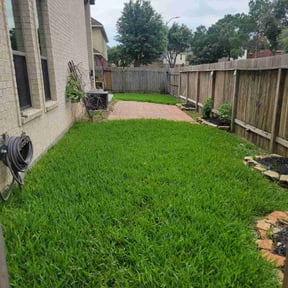 yard care by HRC lawncare reviewed on August 16, 2025