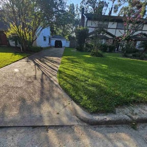landscaping by Tikitiki Garden Service reviewed on August 21, 2025