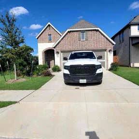 gardening service by D&L lawn service reviewed on August 21, 2025
