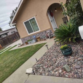 Flower Bed Weeding by Get mowed reviewed on October 22, 2025