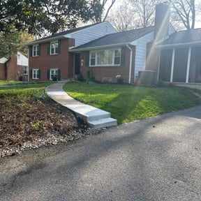 Leaf Removal by Shortys handyman lawn and snow removal reviewed on September 17, 2025