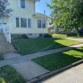 landscaping by Pristine Cuts Lawn Services reviewed on August 18, 2025
