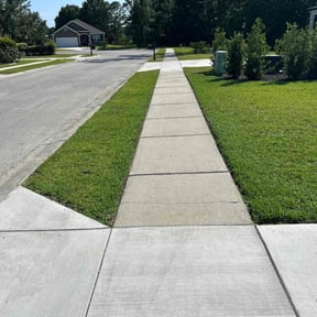 grass maintenance by I4-75-95 connections LLC reviewed on August 21, 2025